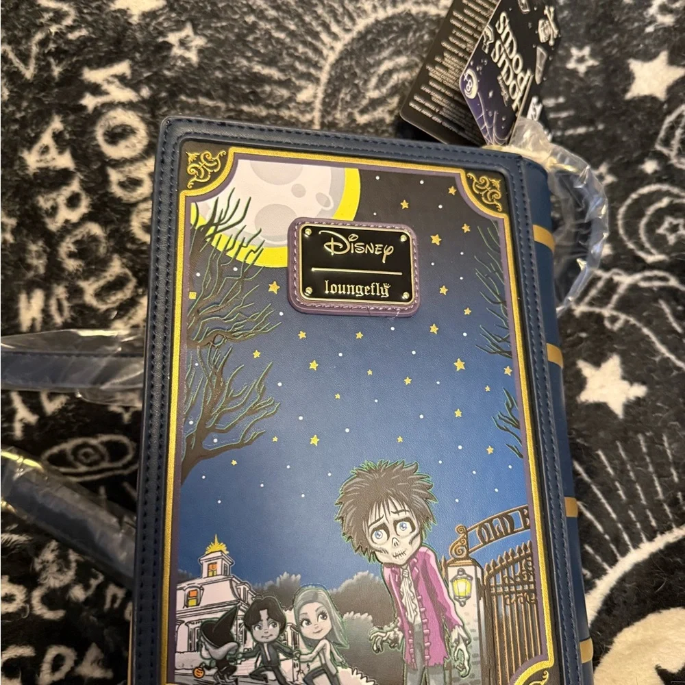 Disney Loungefly Hocus Pocus Book Purse - Picture 3 of 8